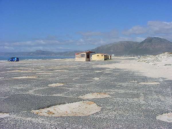 2. Simons Town - Gordons Bay: "Strandvergngen?"