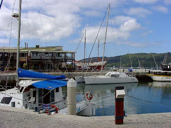 13. Wilderness - Knysna: "Knysna's Waterfront"