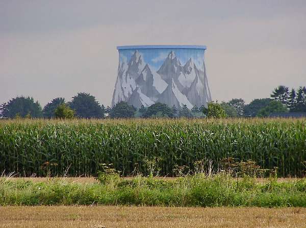 2. Kaiserswerth - Obermrmter: "Malerisches Kraftwerk"